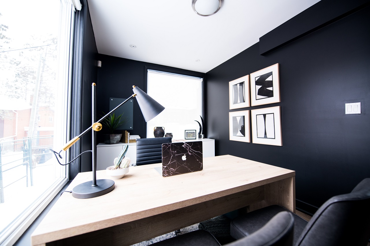 Oświetlenie domowego biura – najlepsze rozwiązania