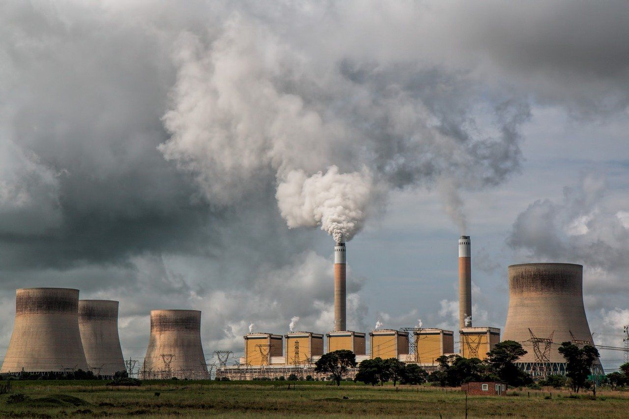 Jak wygląda redukcja zanieczyszczeń z procesów produkcyjnych?