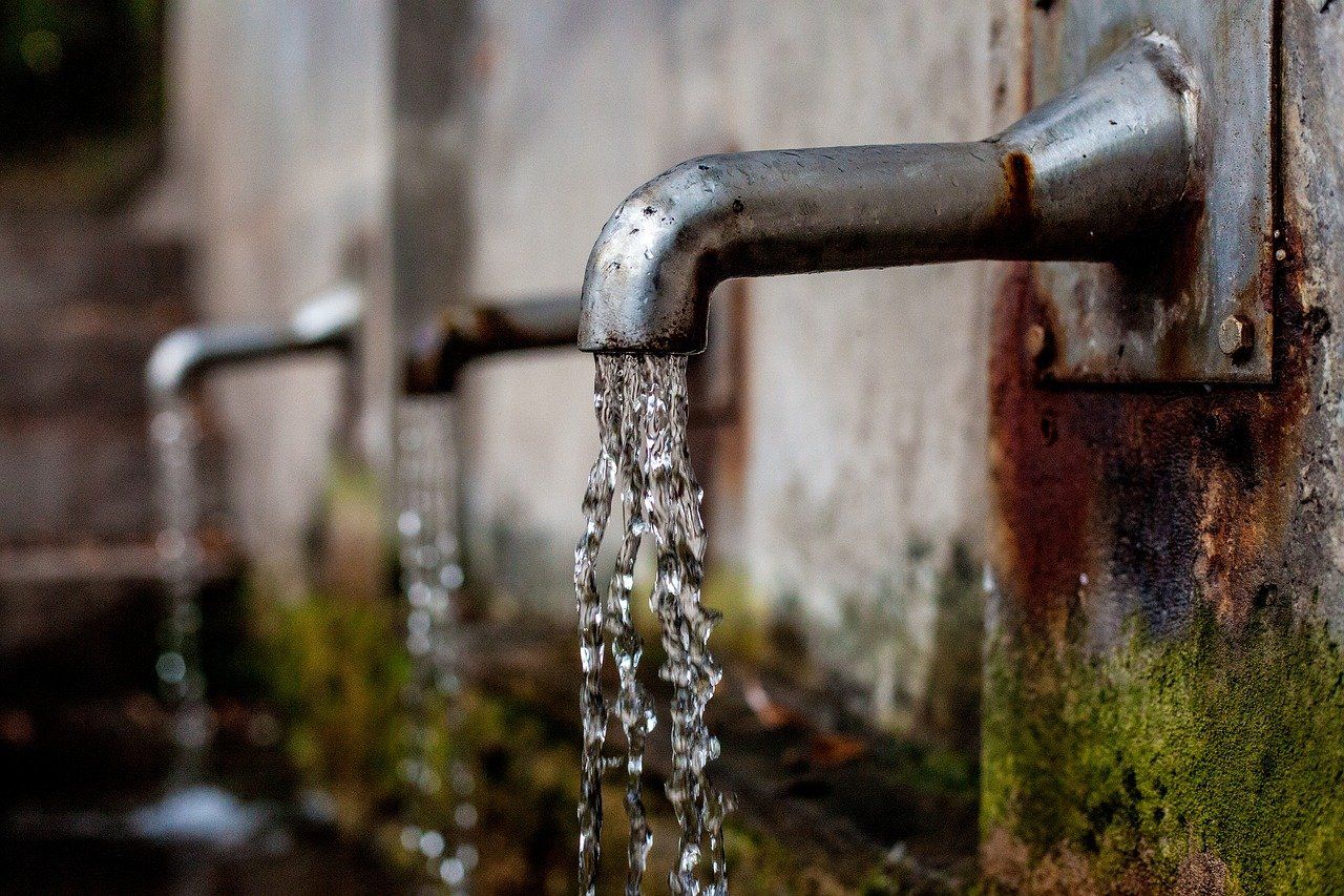Zbiorniki na wodę – ich rodzaje i zastosowanie