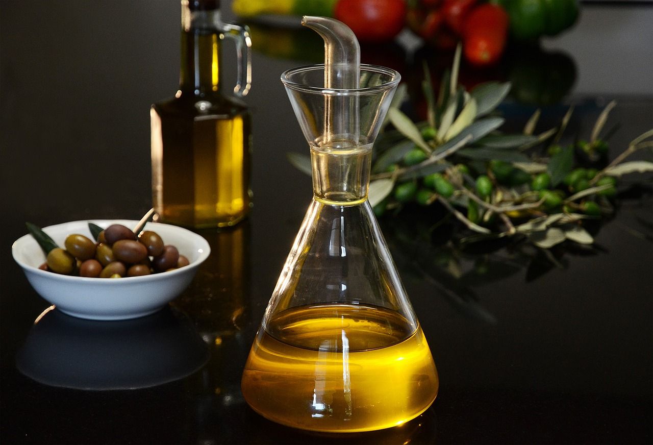 Do jakich dań warto używać oliwy z oliwek?